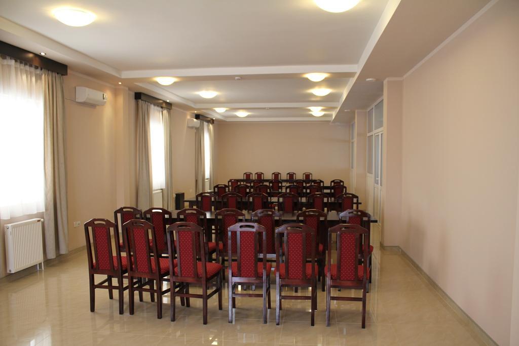 Hotel Feniks Požarevac 외부 사진