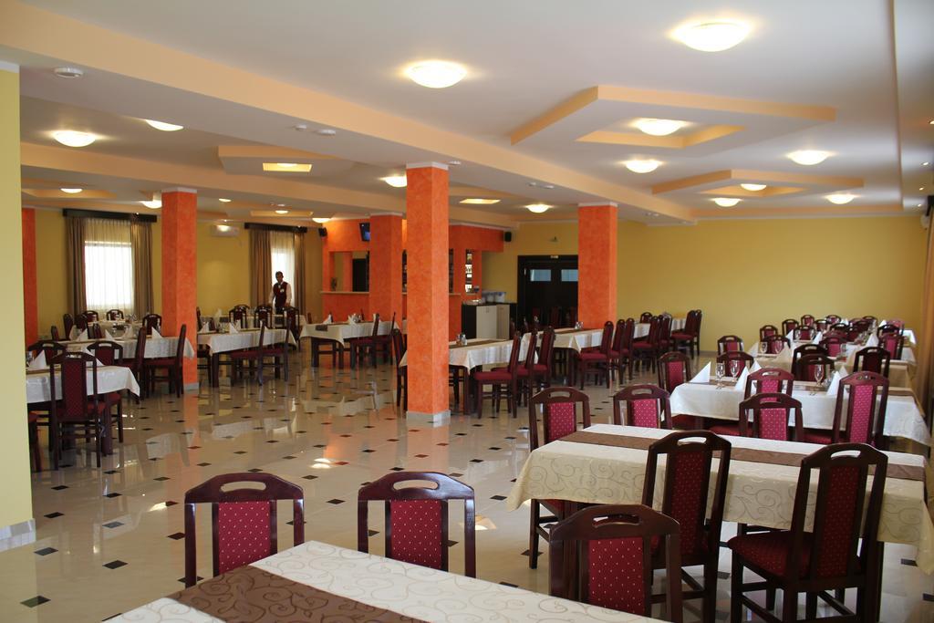 Hotel Feniks Požarevac 외부 사진