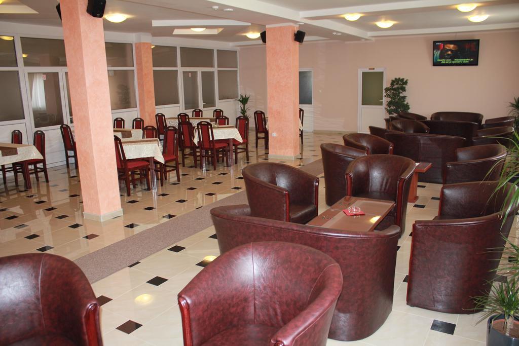 Hotel Feniks Požarevac 외부 사진