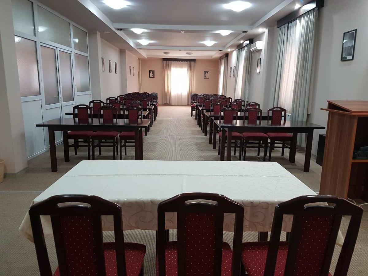Hotel Feniks Požarevac 외부 사진