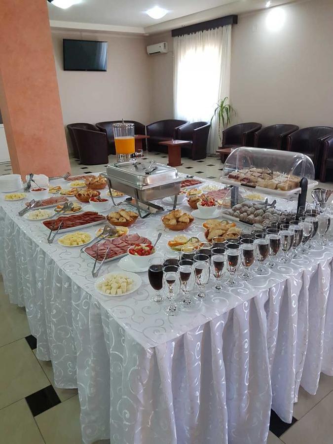 Hotel Feniks Požarevac 외부 사진
